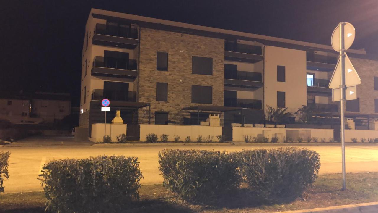 Apartment Petrovic Medulin Exterior foto